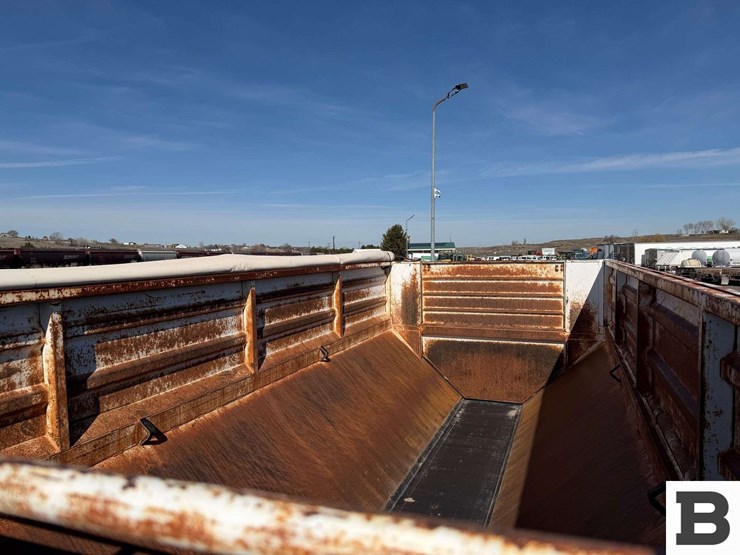 1981-ford-lt8000-image-54