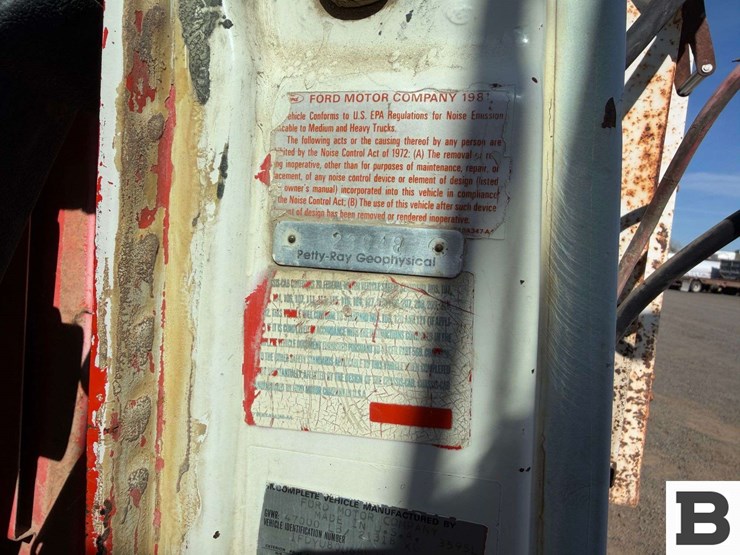 1981-ford-lt8000-image-51