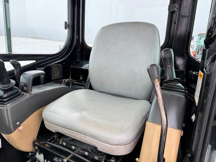 caterpillar-303cr-image-43