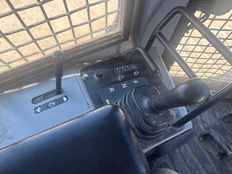 2002-deere-650h-lgp-image-22