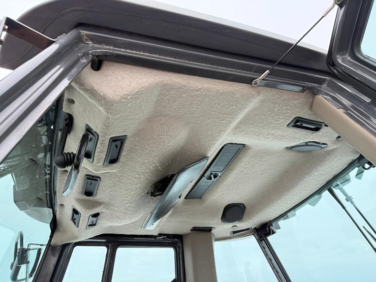 case-570n-xt-image-38