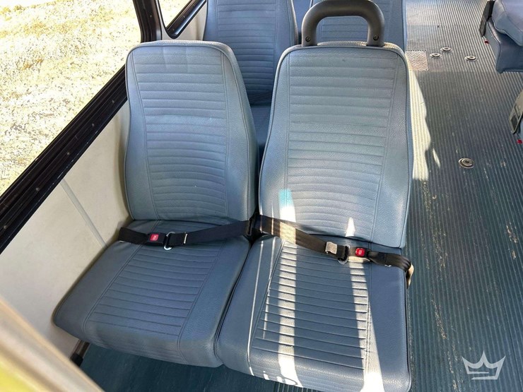 2018-ford-e450-image-21