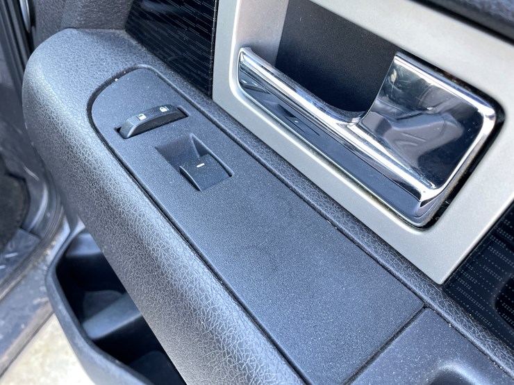 2010-ford-f150-image-43