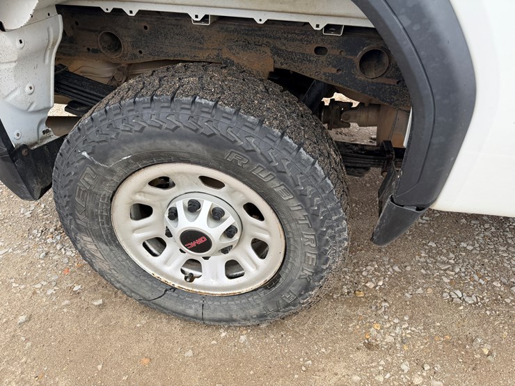 2020-gmc-2500hd-image-9