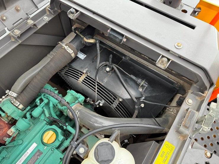 volvo-ec160el-image-45