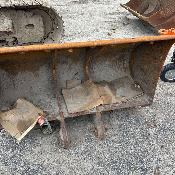 60IN HYDRAULIC EXCAVATOR BUCKET