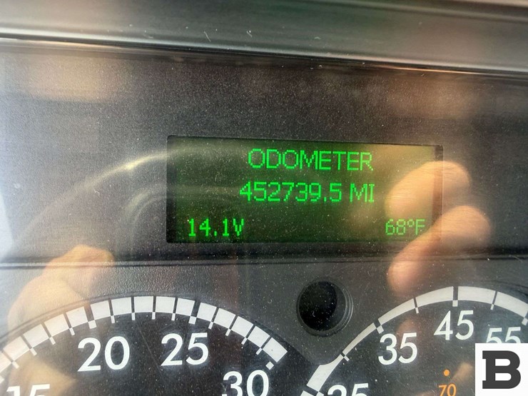 2017-freightliner-cascadia-125-image-66