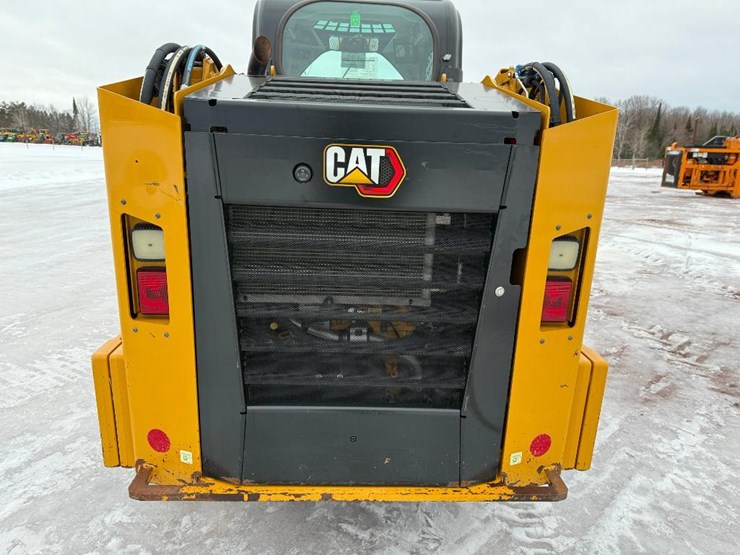 2022-caterpillar-246d3-image-22