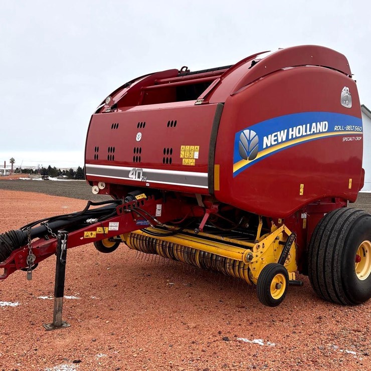 2015 New Holland RB560 Round Baler