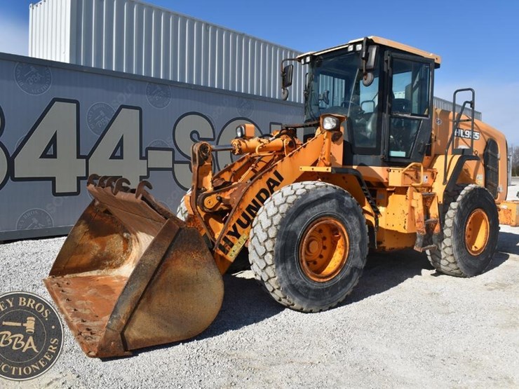 2016-hyundai-hl955-image-1