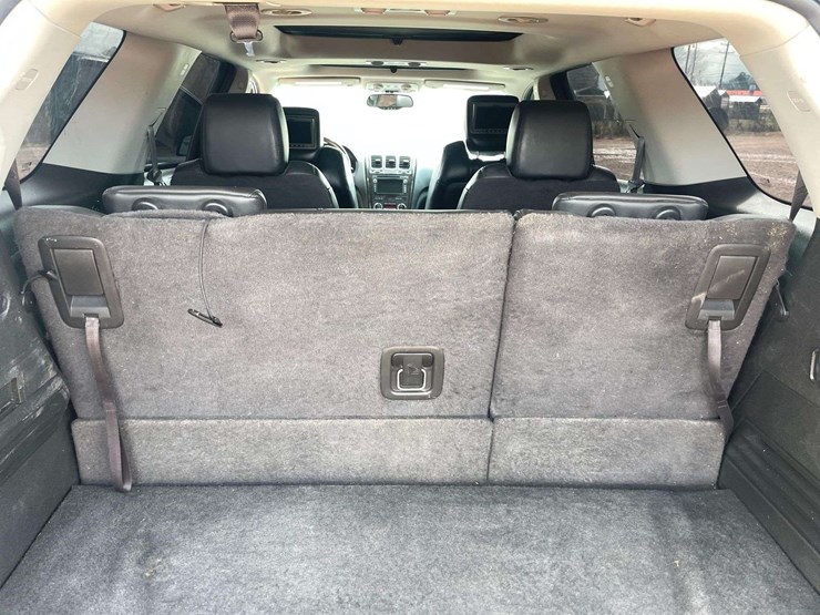 2012-gmc-acadia-denali-image-15