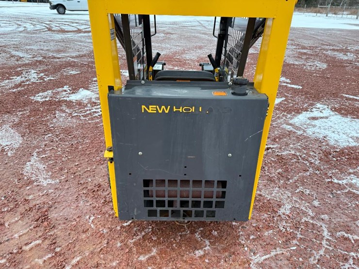 new-holland-ls120-image-18