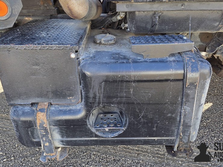 1982-ford-lnt9000-image-20