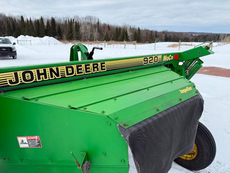 john-deere-920-image-29