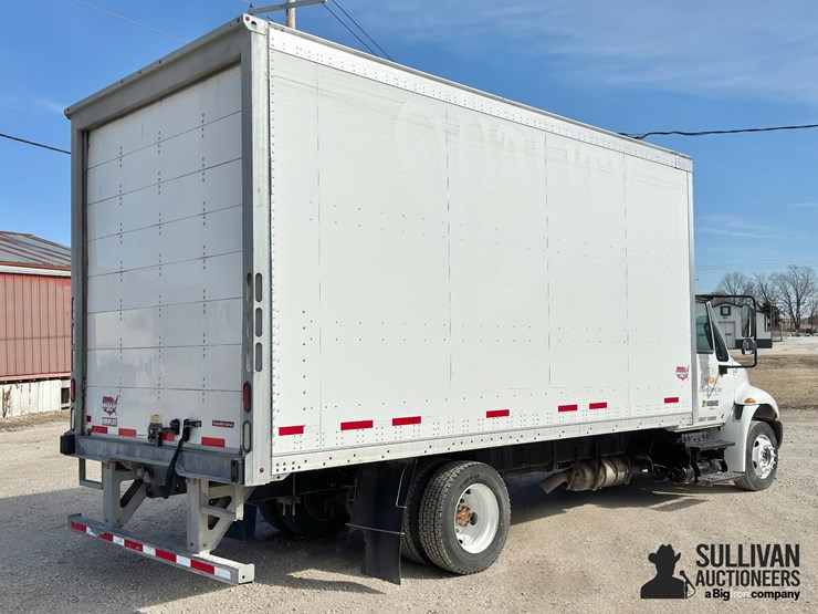 2019-international-durastar-4300-image-5