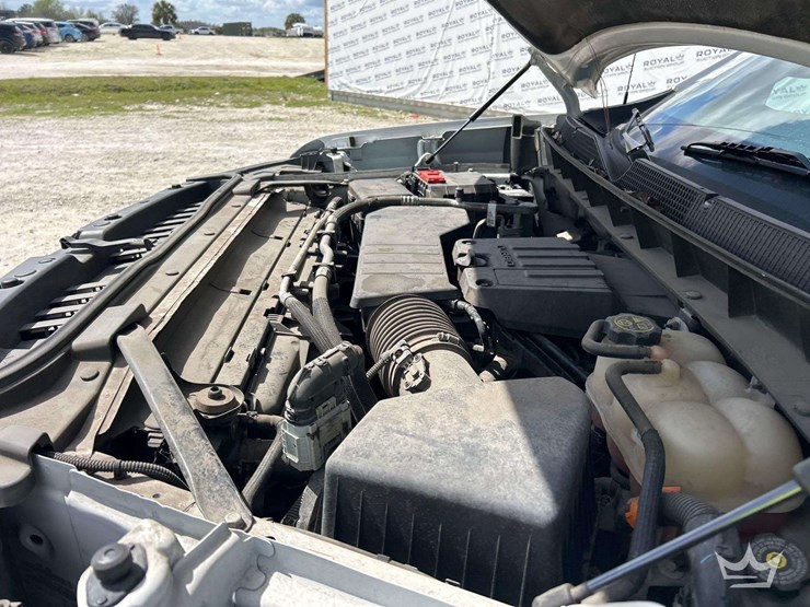 2023-chevrolet-silverado-1500-image-9