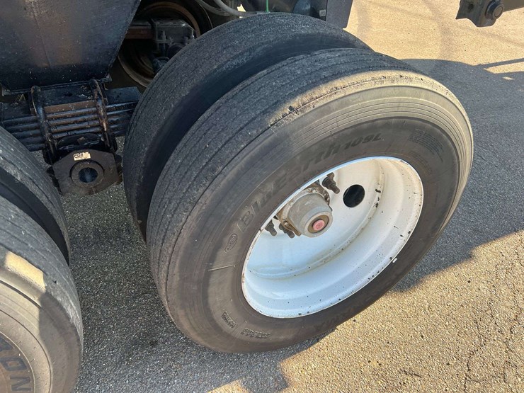 2022-clement-dump-trailer-image-15