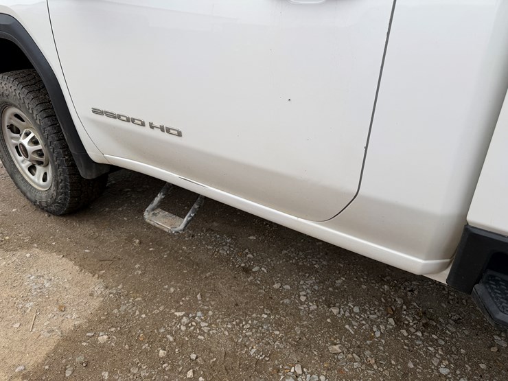 2020-gmc-2500hd-image-22