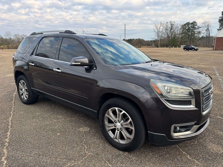 2016-gmc-acadia-slt-image-2