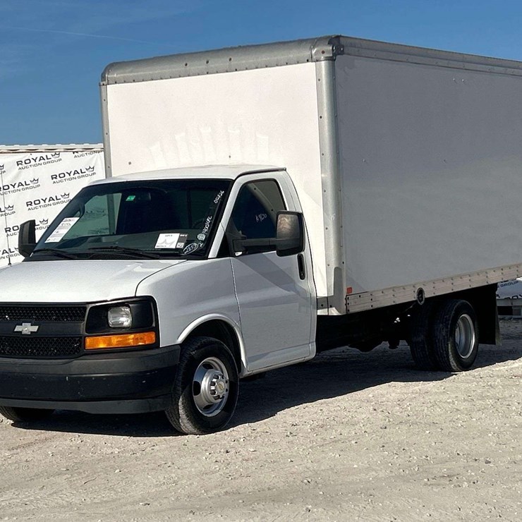 2017 CHEVROLET EXPRESS 3500