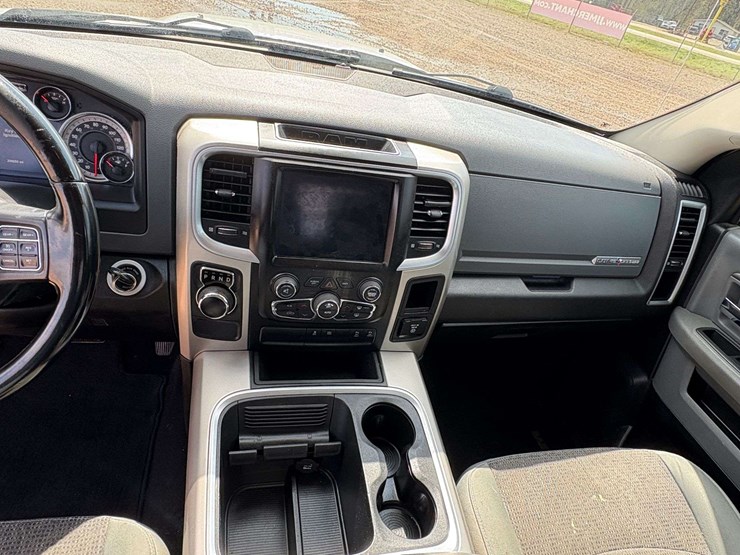 2019-dodge-ram-1500-image-11