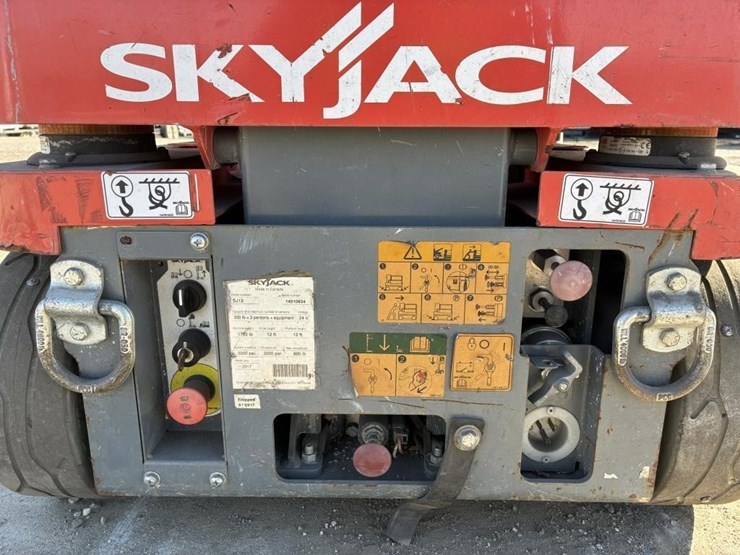 2016-skyjack-sj12-image-12