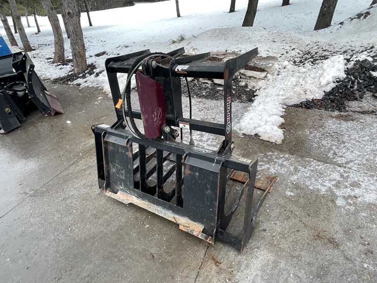 #4913-•-virnig-mini-skid-steer-mount-48"-grapple-bucket-image-1