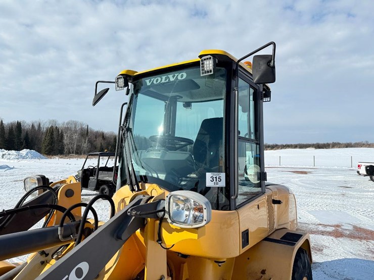 2016-volvo-l35g-image-13