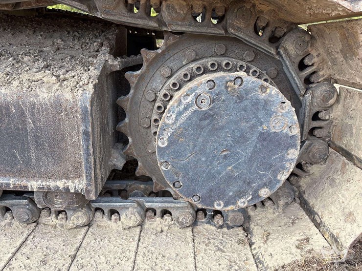 2017-caterpillar-336f-image-33