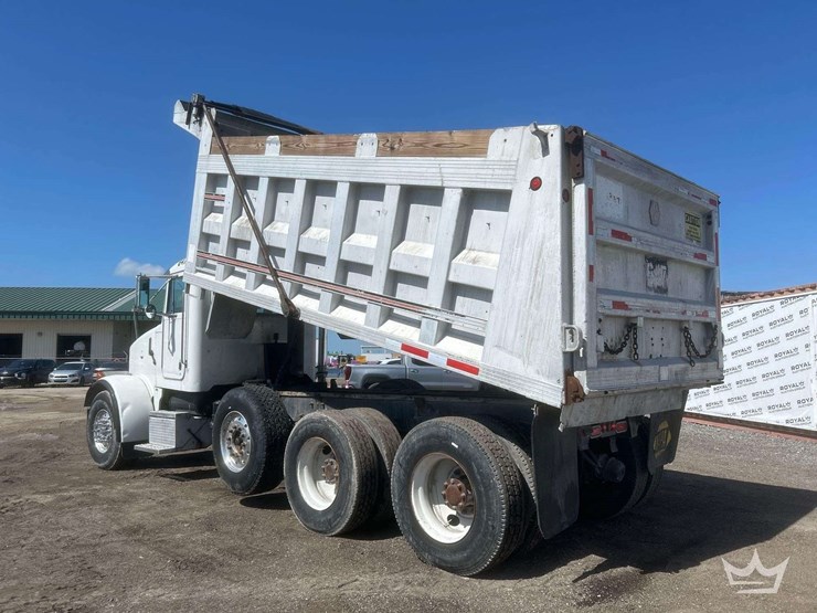 2005-peterbilt-357-image-4