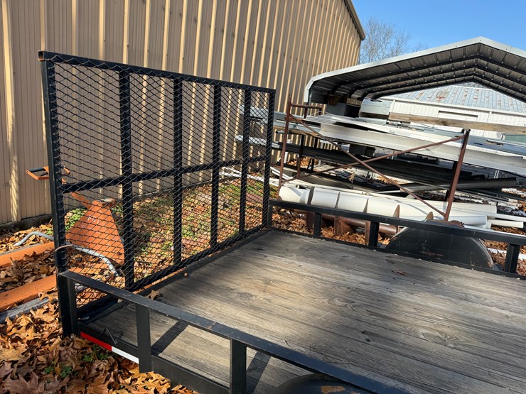 #7-•-12’-x-76”-trailer-with-gate-image-5