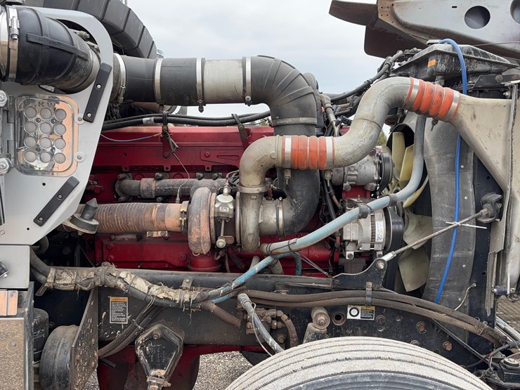 2004-kenworth-w900l-image-23