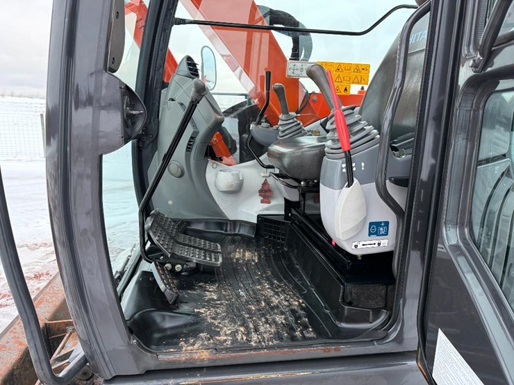 hitachi-zx75us-5-image-46