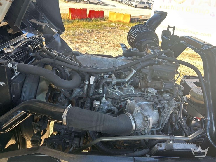 2018-isuzu-ftr-image-7