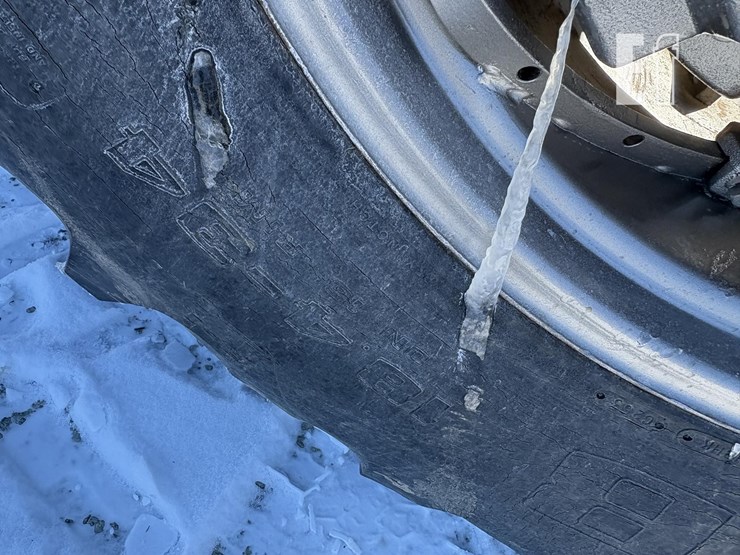 massey-ferguson-1085-image-19