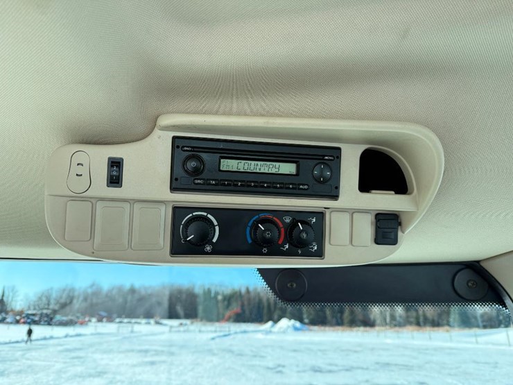 john-deere-6125r-image-68