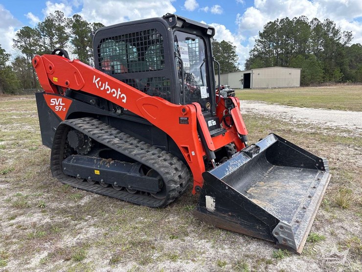 2024-kubota-svl97-2-image-2