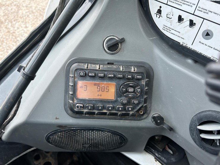 2018-bobcat-s650-image-26