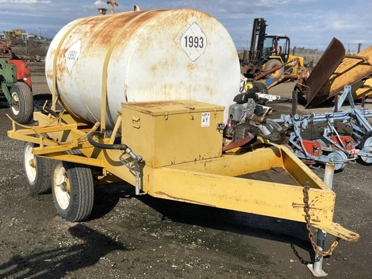 custom-500g-dual-axle-fuel-wagon-image-1