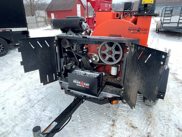 #152-•-2022-bear-cat-wood-chipper-(-no-title)-image-11