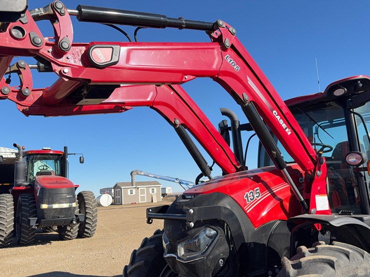 2021-case-ih-maxxum-135-image-40