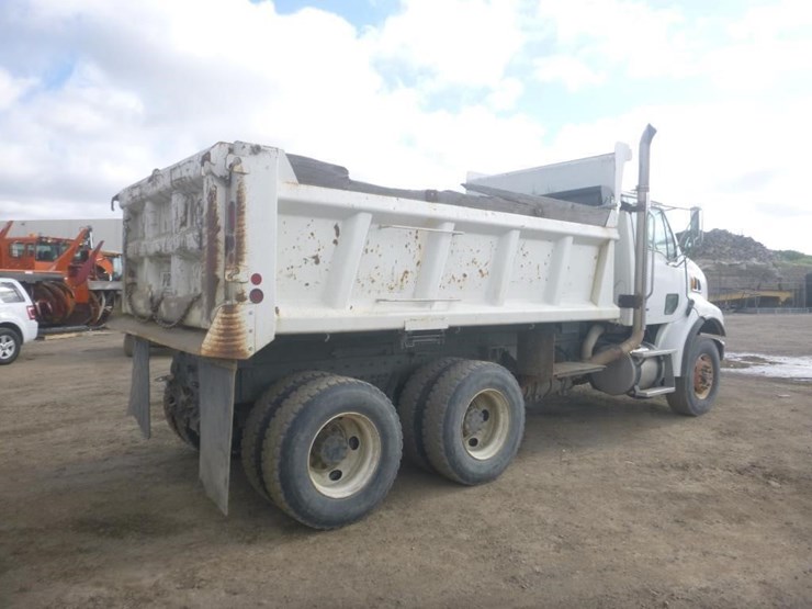 2008-sterling-lt9500-image-3