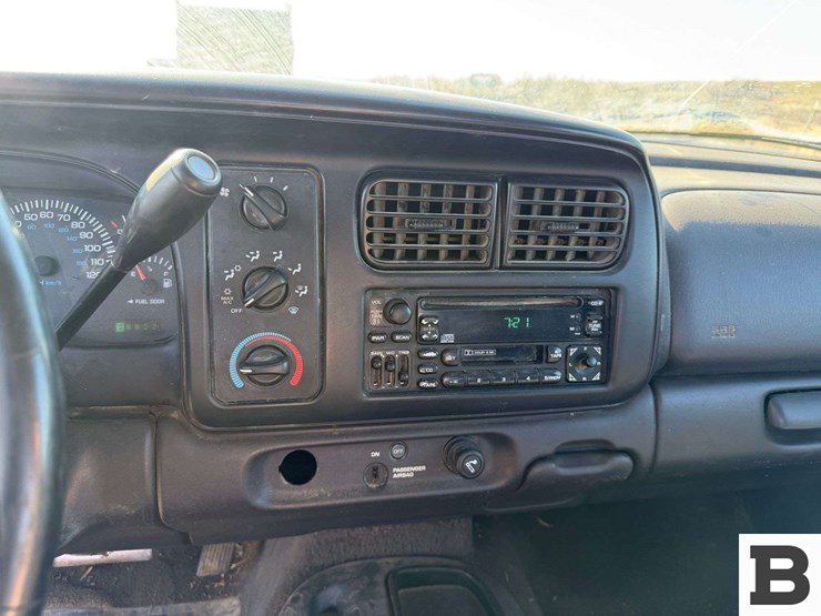 2000-dodge-dakota-image-31