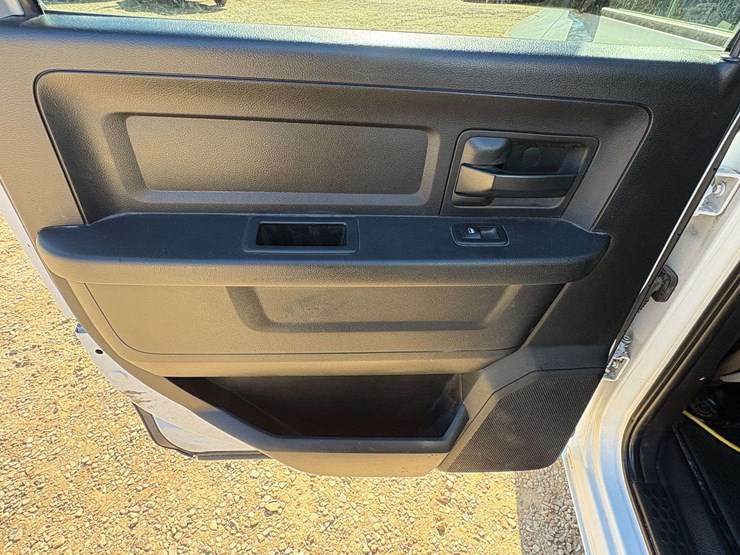 2018-dodge-ram-2500-image-15