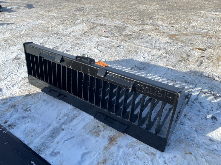 #2504-•-new-kc-72"-fine-skeleton-skid-steer-bucket-image-4