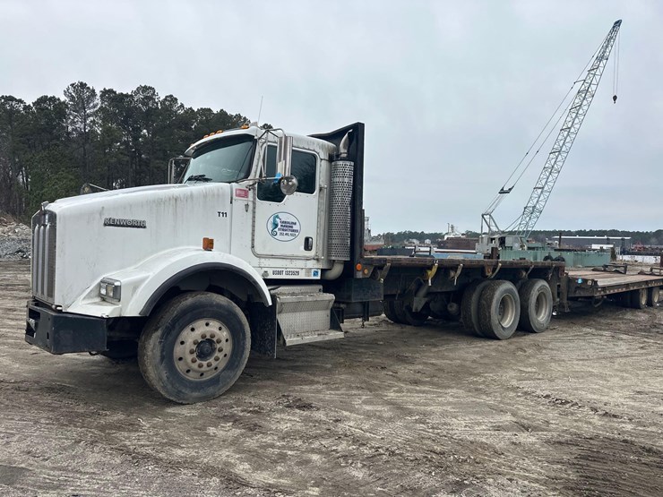 2005-kenworth-t300-image-23