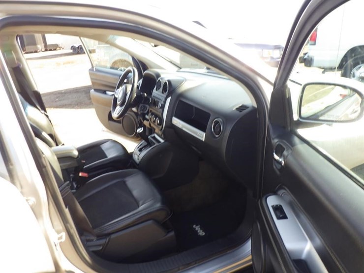 2016-jeep-compass-image-6