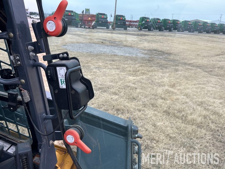 2018-deere-333g-image-38