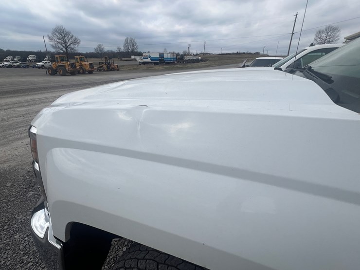 2016-chevrolet-2500-image-12