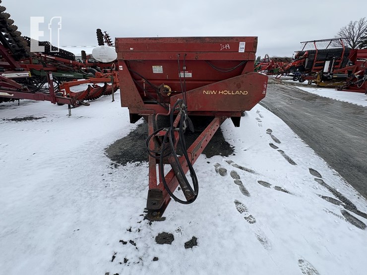 new-holland-195-image-3